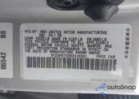2009 Pontiac Vibe z USA, uszkodzony, nr VIN 5Y2SP67089Z418361